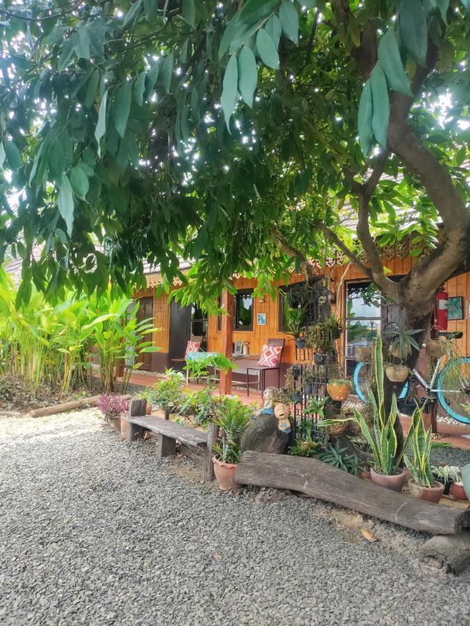 Rim Than View Resort Ubon Ratchathani Bagian luar foto