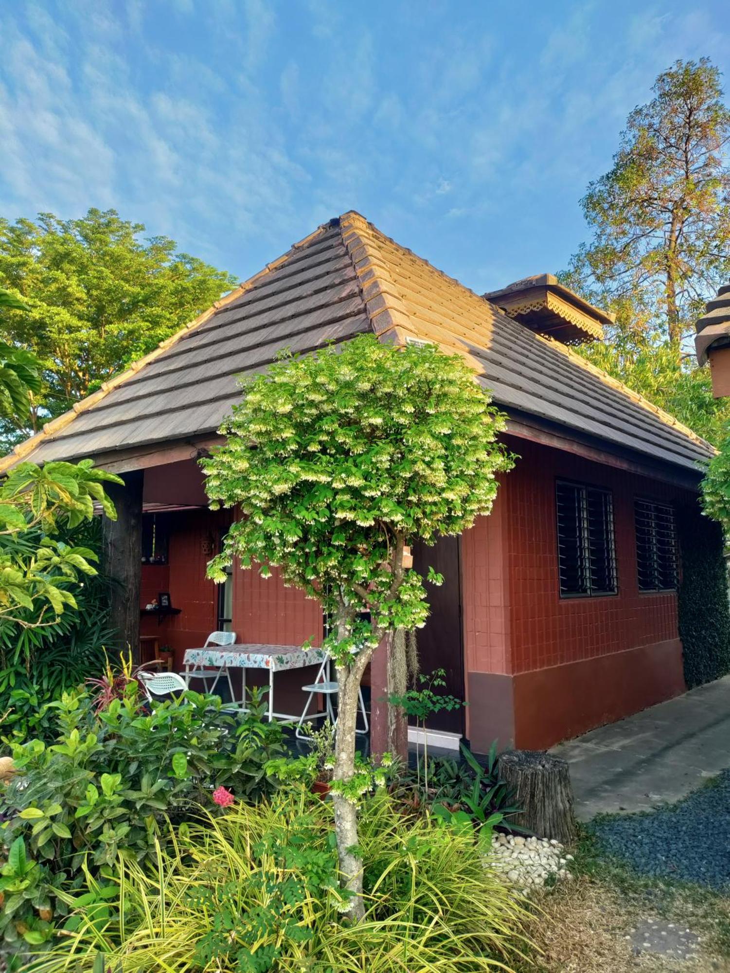 Rim Than View Resort Ubon Ratchathani Bagian luar foto